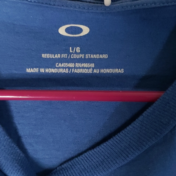Oakley large 2016 tshirt - Picture 3 of 6
